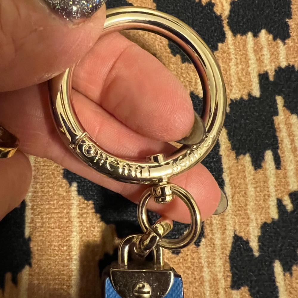 - Henri bendel L bag charm - Picture 5 of 5